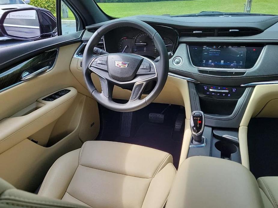 used 2018 Cadillac XT5 car, priced at $16,991