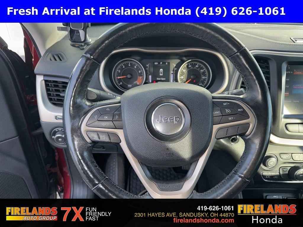 used 2015 Jeep Cherokee car, priced at $9,500