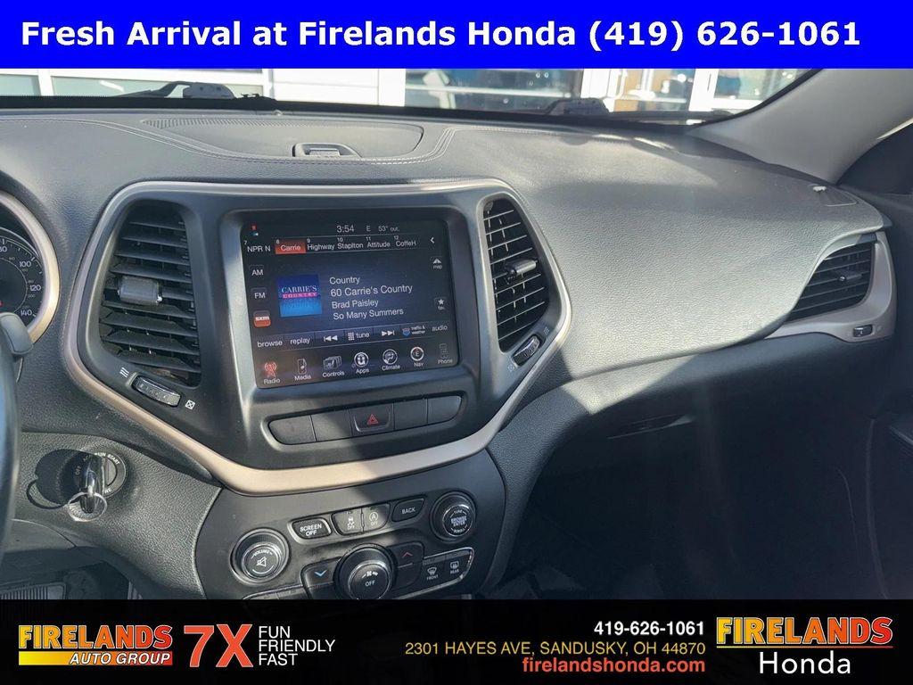 used 2015 Jeep Cherokee car, priced at $9,500