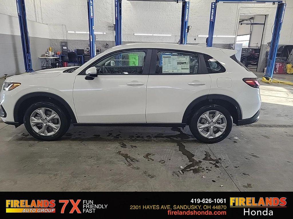 new 2025 Honda HR-V car, priced at $28,250