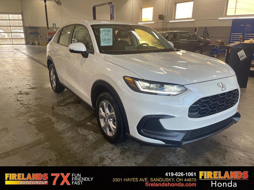 new 2025 Honda HR-V car, priced at $28,205