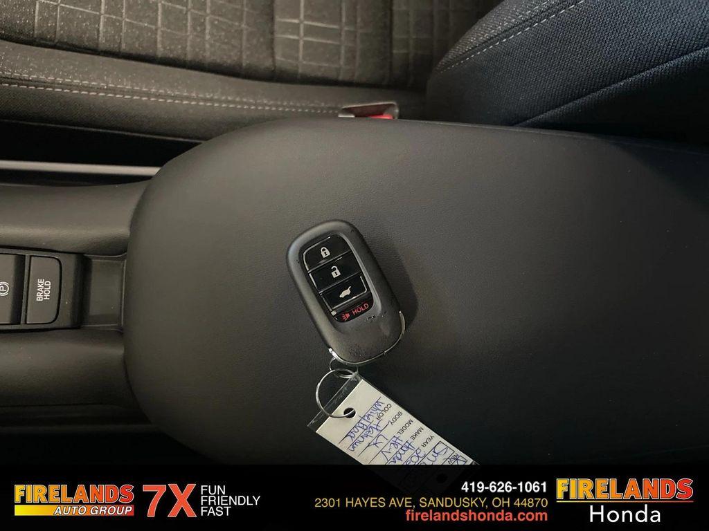 new 2025 Honda HR-V car, priced at $28,205