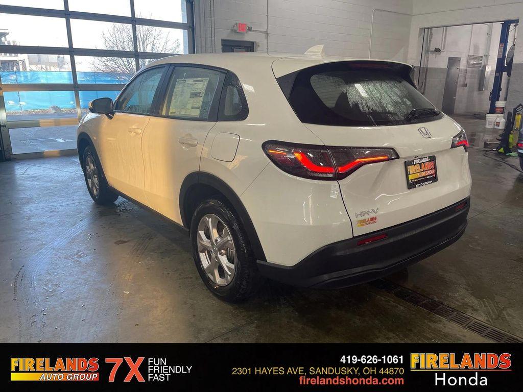 new 2025 Honda HR-V car, priced at $28,205