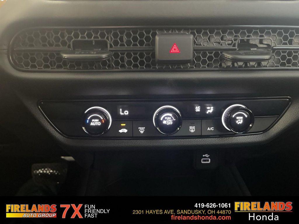 new 2025 Honda HR-V car, priced at $28,205