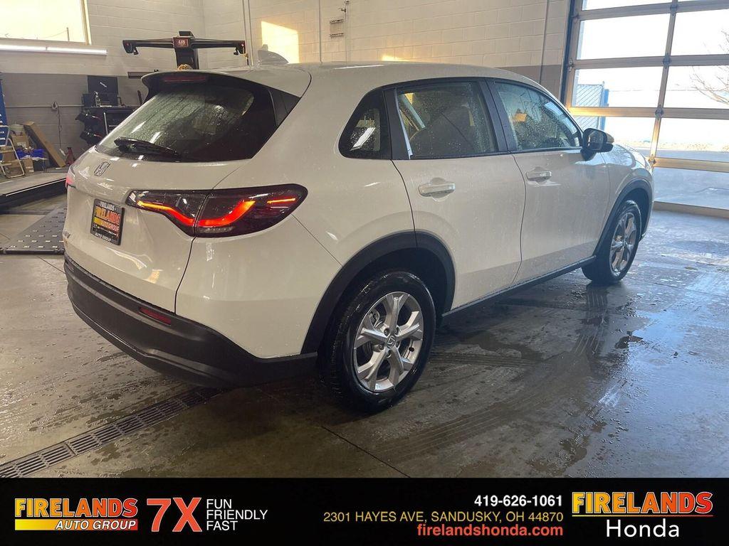 new 2025 Honda HR-V car, priced at $28,205