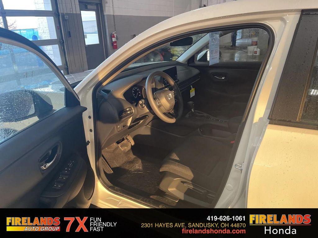 new 2025 Honda HR-V car, priced at $28,205