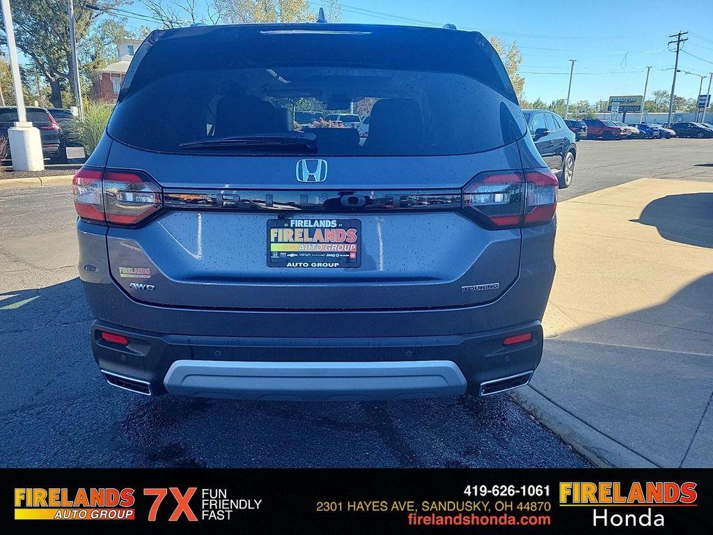 new 2025 Honda Pilot car, priced at $47,845