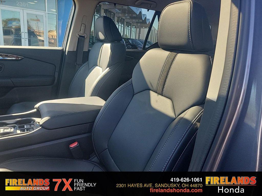 new 2025 Honda Pilot car, priced at $47,845