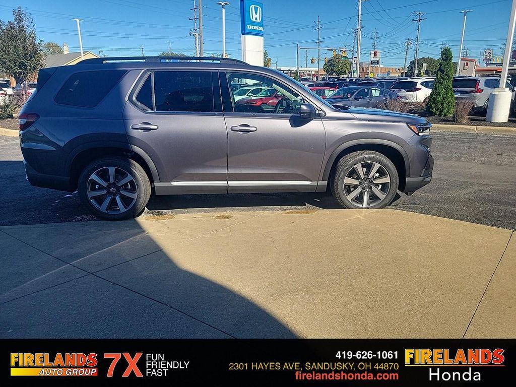 new 2025 Honda Pilot car, priced at $47,845
