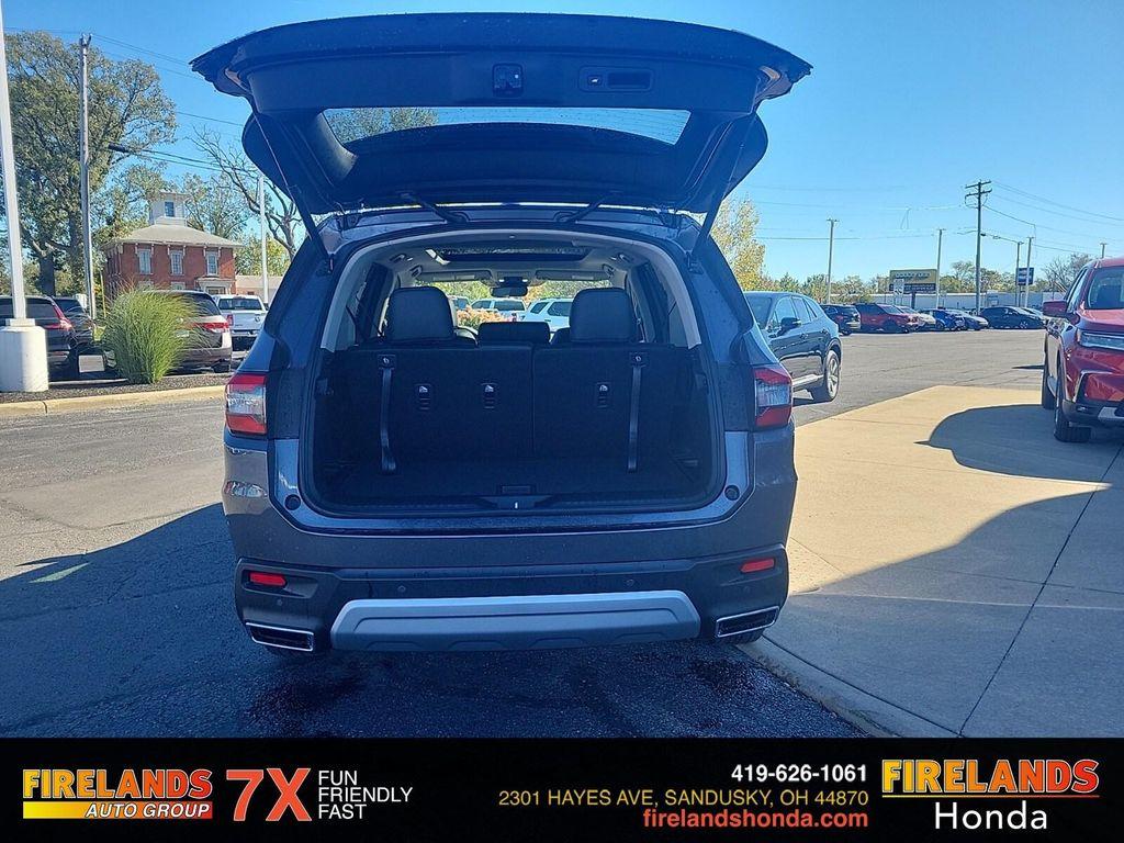 new 2025 Honda Pilot car, priced at $47,845