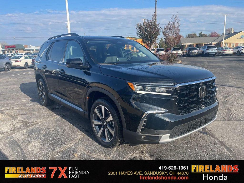 new 2025 Honda Pilot car, priced at $47,845
