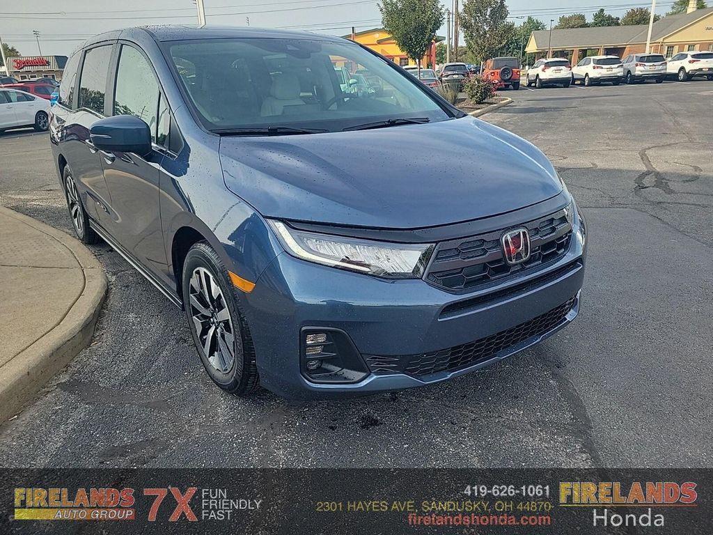 new 2026 Honda Odyssey car, priced at $44,290