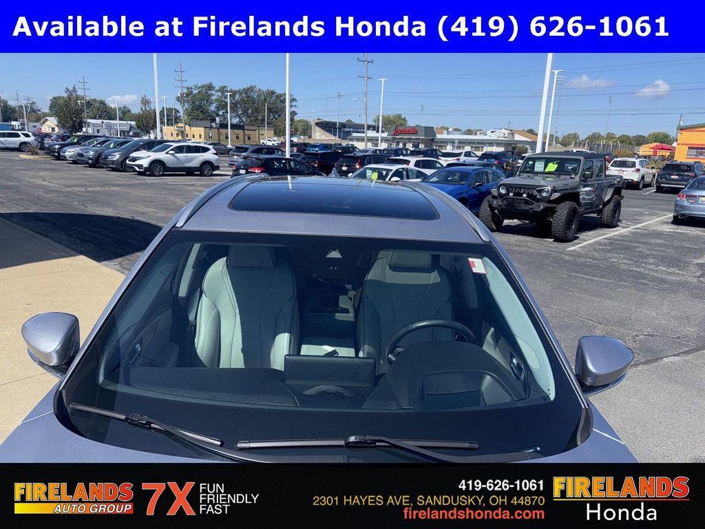 used 2022 Acura MDX car, priced at $34,250