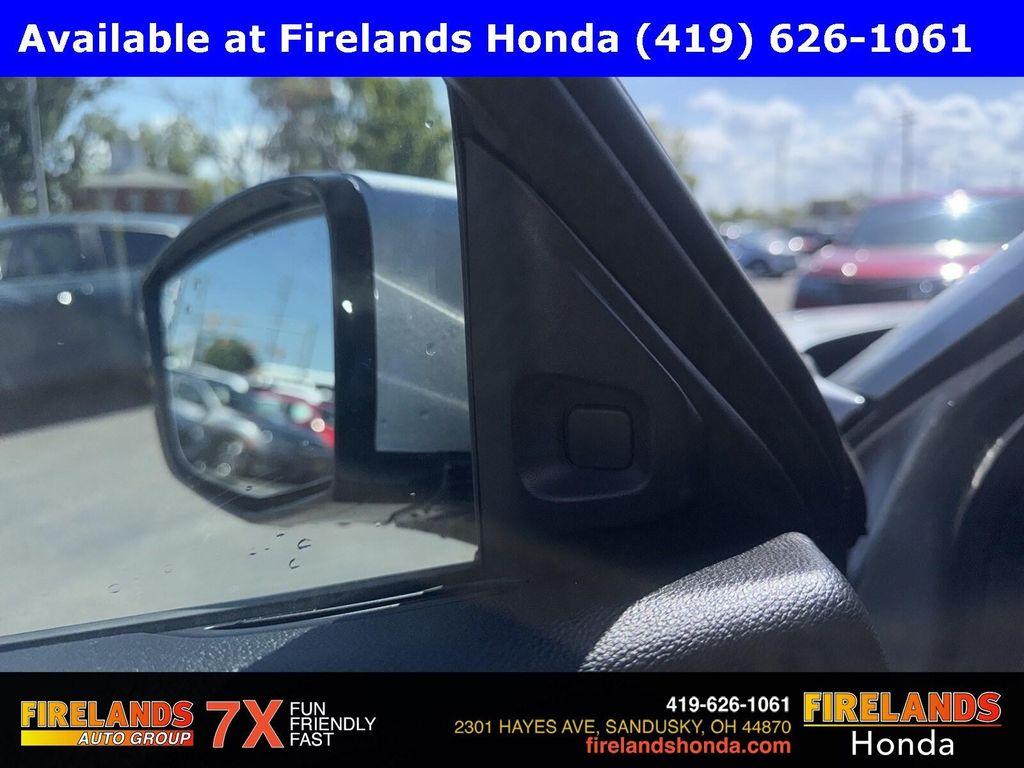 used 2022 Acura MDX car, priced at $34,250