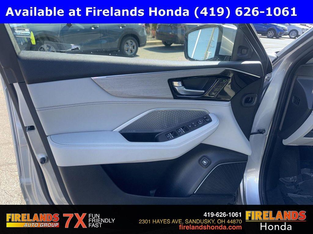 used 2022 Acura MDX car, priced at $34,250