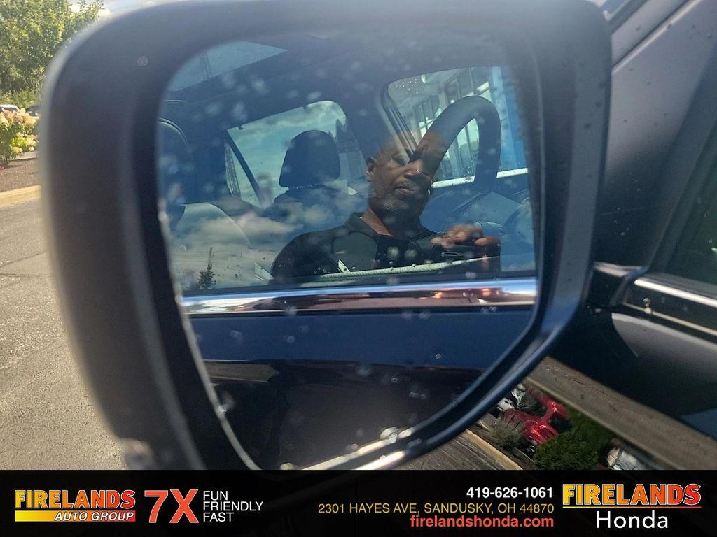 new 2025 Honda Pilot car, priced at $50,550