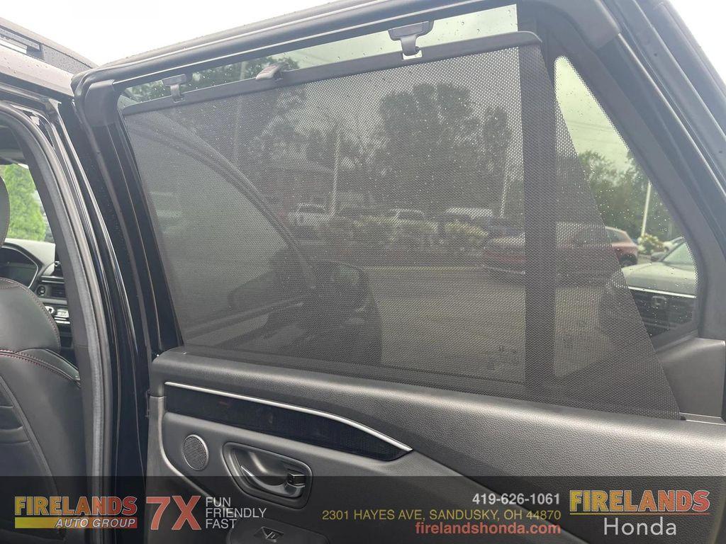 new 2025 Honda Pilot car, priced at $54,080