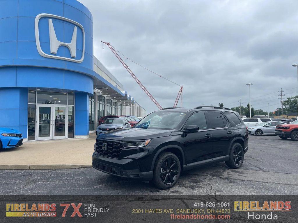 new 2025 Honda Pilot car, priced at $54,080