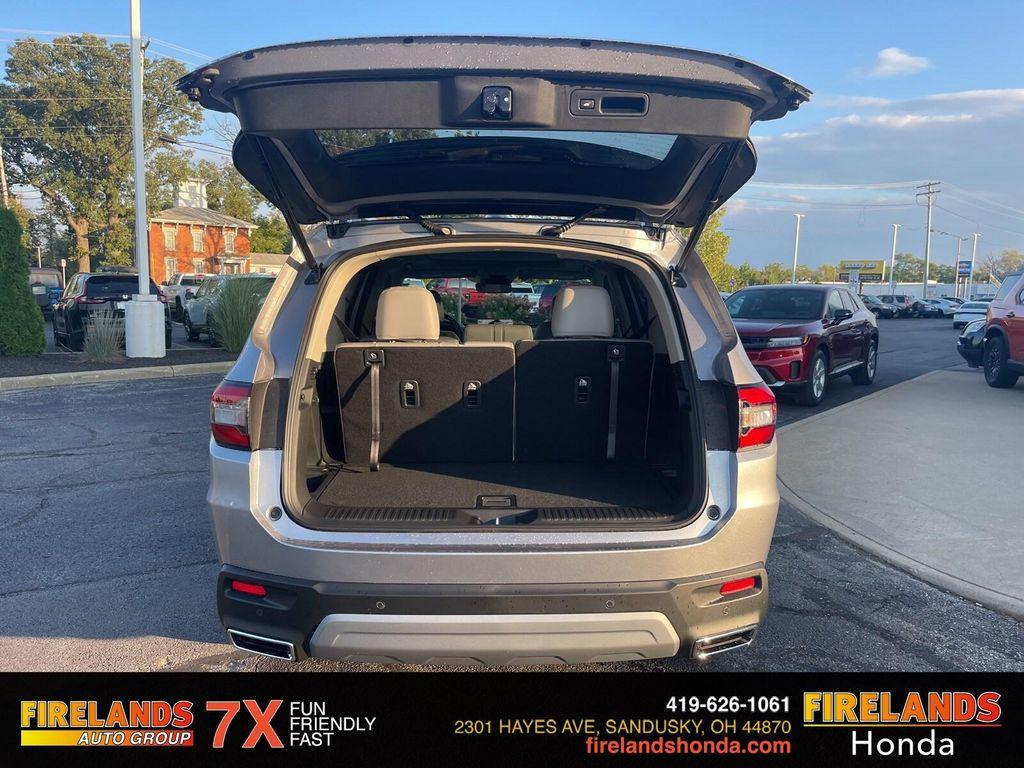 new 2025 Honda Pilot car, priced at $52,495