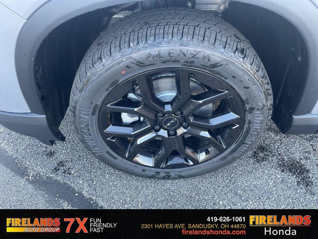 new 2025 Honda Pilot car, priced at $52,495