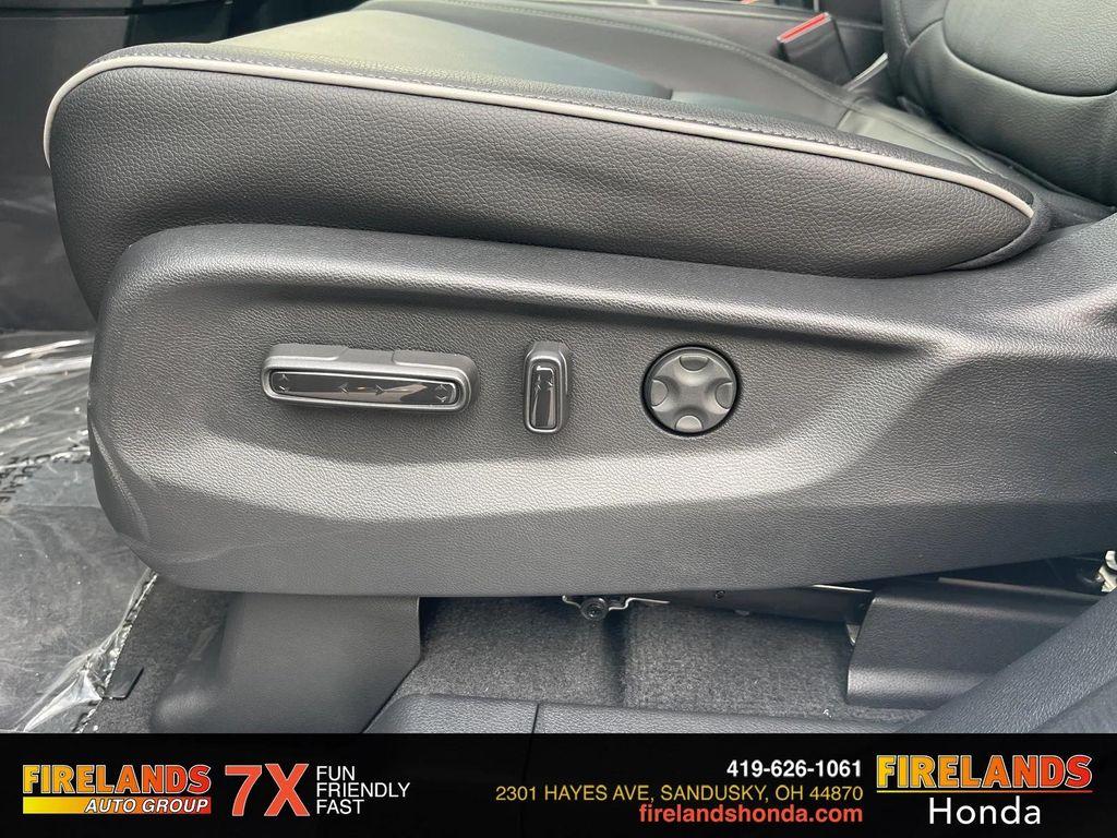 new 2025 Honda Odyssey car, priced at $48,920