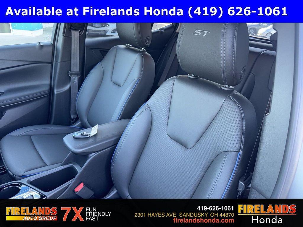 used 2025 Buick Encore GX car, priced at $26,750