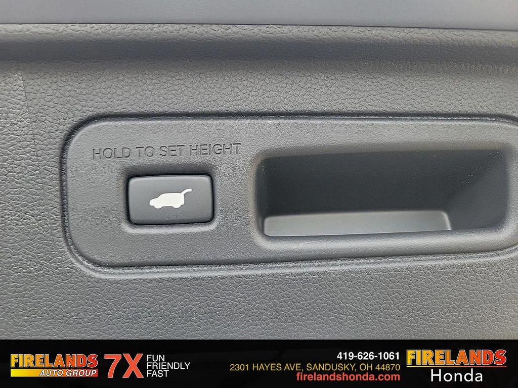 new 2025 Honda Pilot car, priced at $51,330