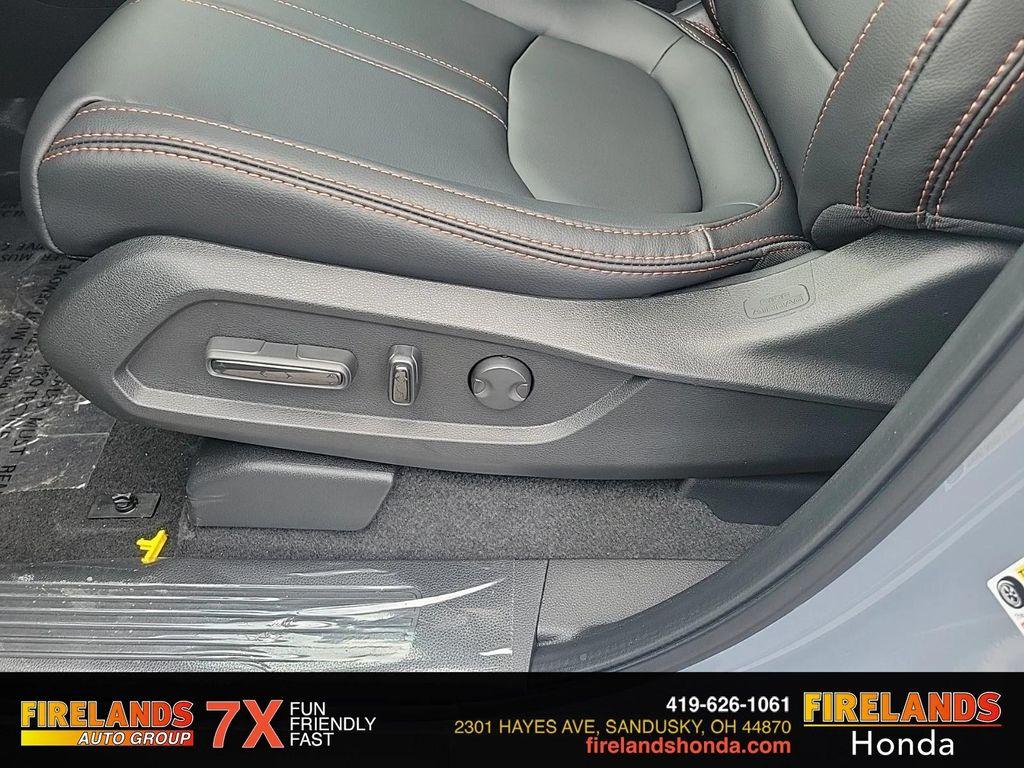 new 2025 Honda Pilot car, priced at $51,330