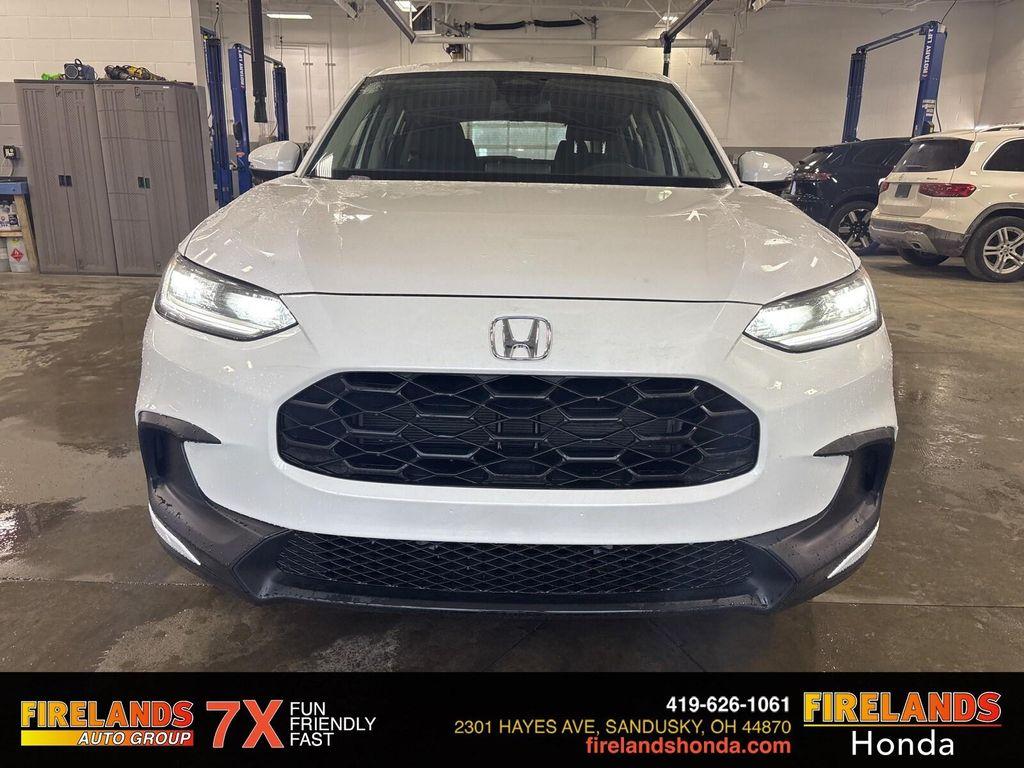 new 2025 Honda HR-V car, priced at $28,205