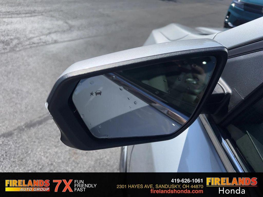 used 2022 Chevrolet Equinox car, priced at $21,500