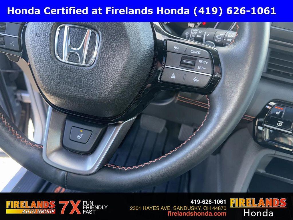 used 2025 Honda Pilot car, priced at $47,000