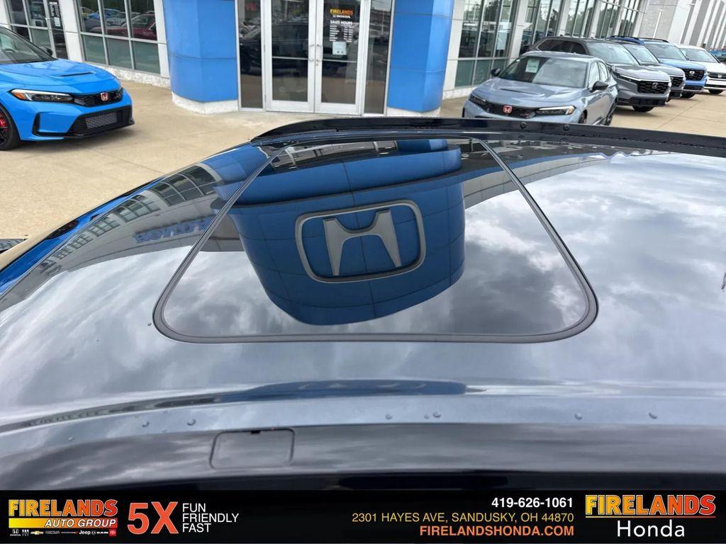 new 2026 Honda CR-V Hybrid car, priced at $41,675