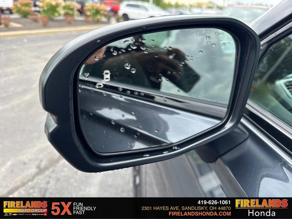 new 2026 Honda CR-V Hybrid car, priced at $41,675