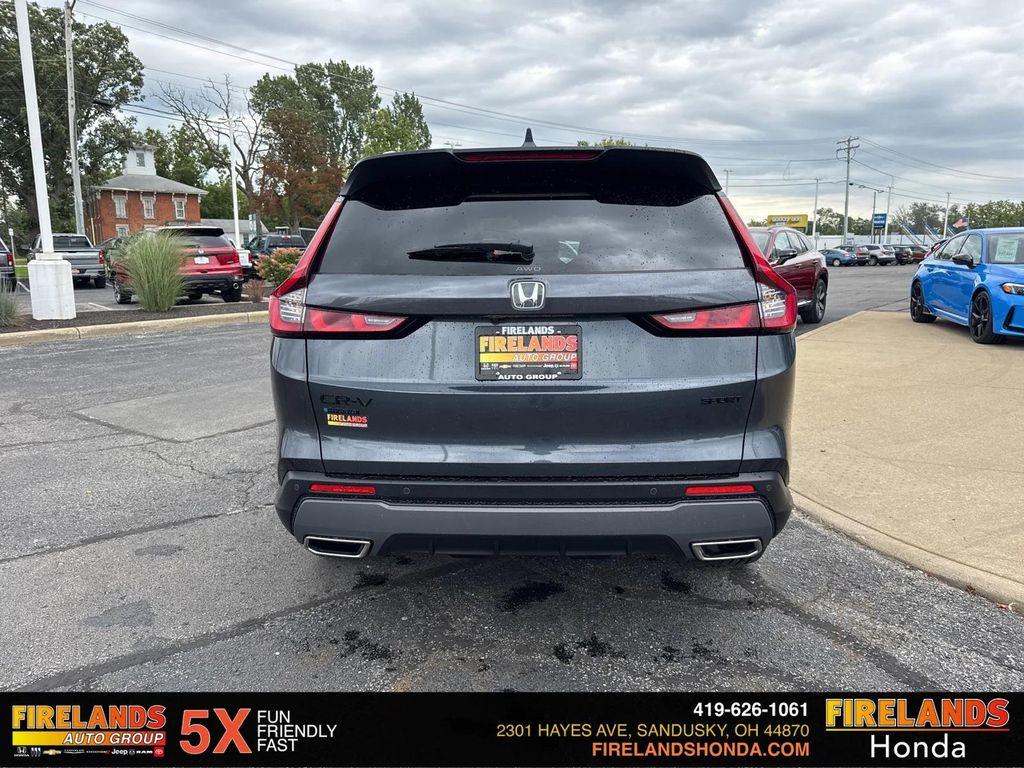 new 2026 Honda CR-V Hybrid car, priced at $41,675