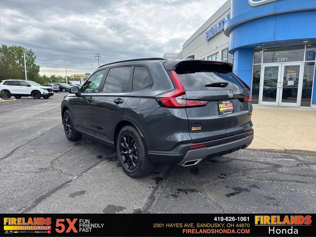 new 2026 Honda CR-V Hybrid car, priced at $41,675