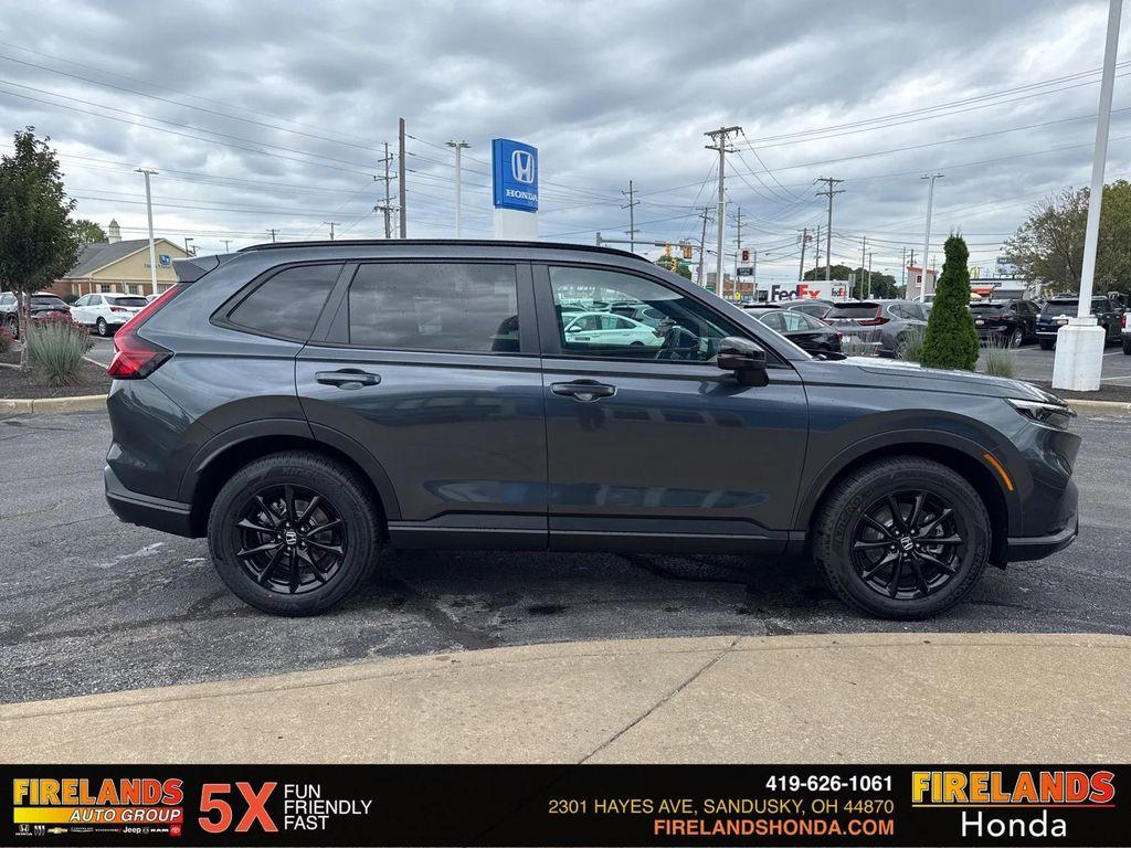 new 2026 Honda CR-V Hybrid car, priced at $41,675