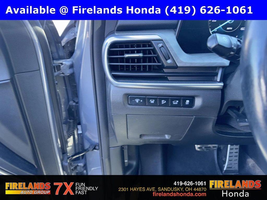 used 2024 Kia Telluride car, priced at $40,250