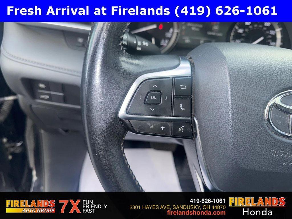 used 2020 Toyota Highlander car, priced at $25,000