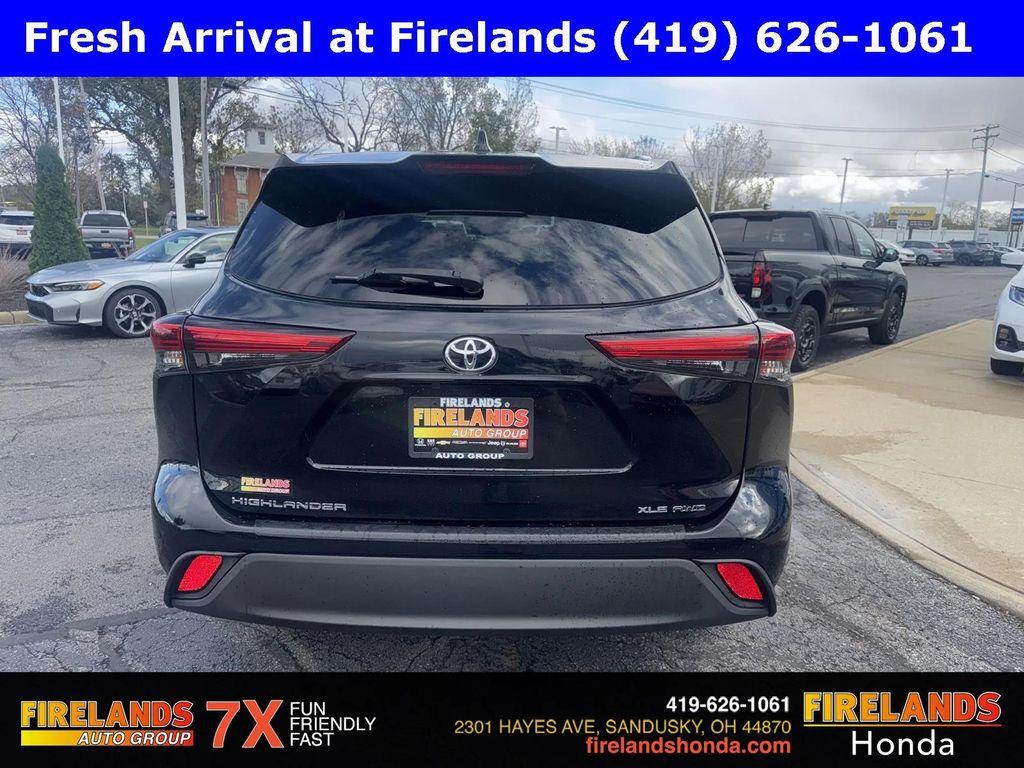 used 2020 Toyota Highlander car, priced at $25,000