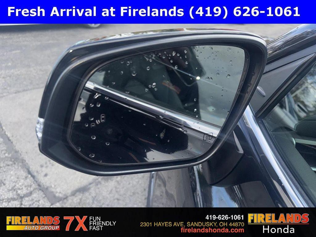 used 2020 Toyota Highlander car, priced at $25,000