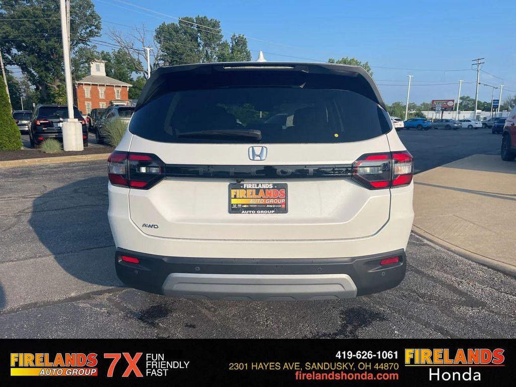 new 2025 Honda Pilot car, priced at $47,735