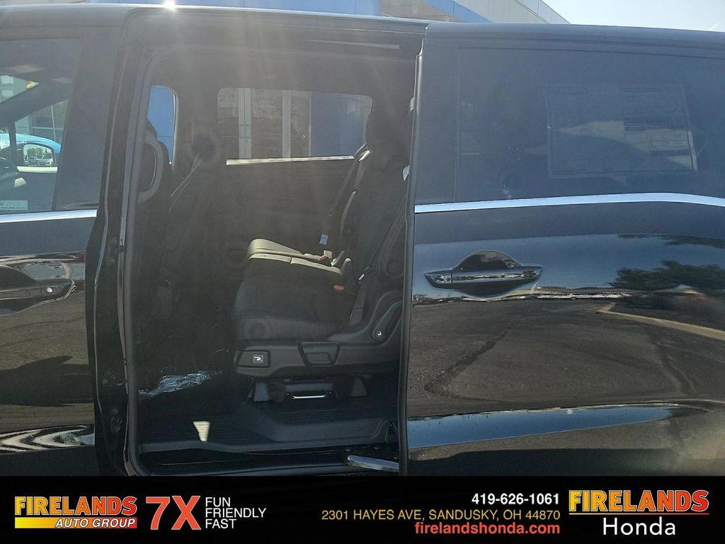 new 2026 Honda Odyssey car, priced at $45,390