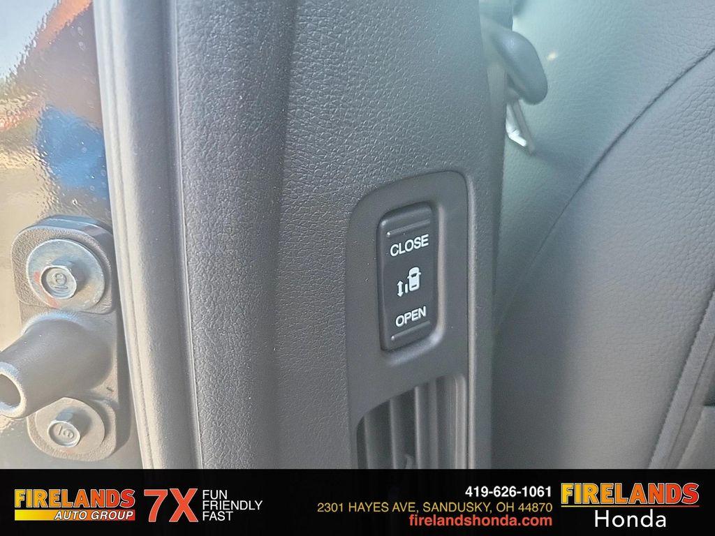 new 2026 Honda Odyssey car, priced at $45,390