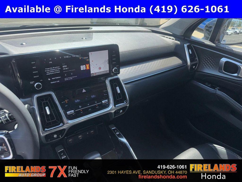 used 2023 Kia Sorento car, priced at $31,000