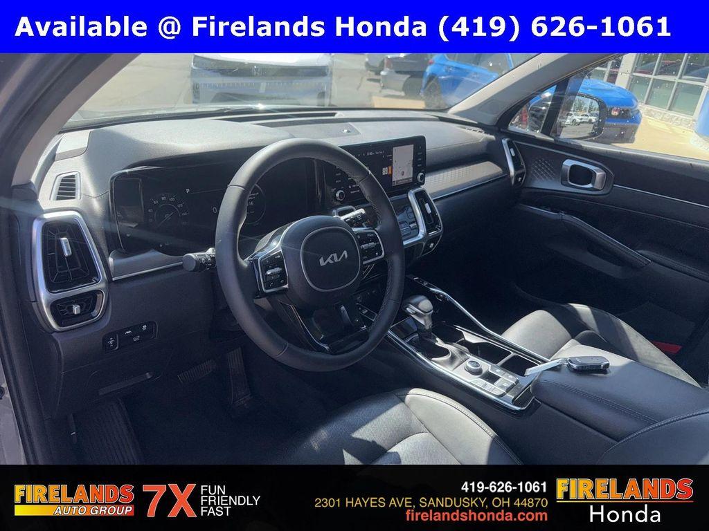used 2023 Kia Sorento car, priced at $31,000
