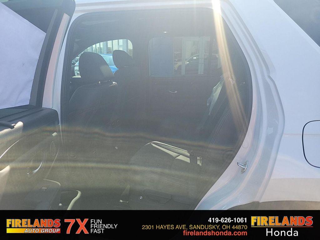 new 2025 Honda Pilot car, priced at $50,850