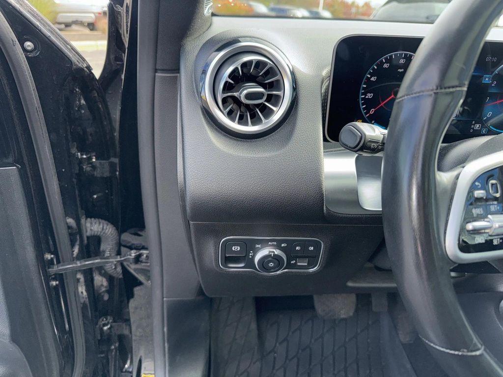 used 2021 Mercedes-Benz GLB 250 car, priced at $24,000