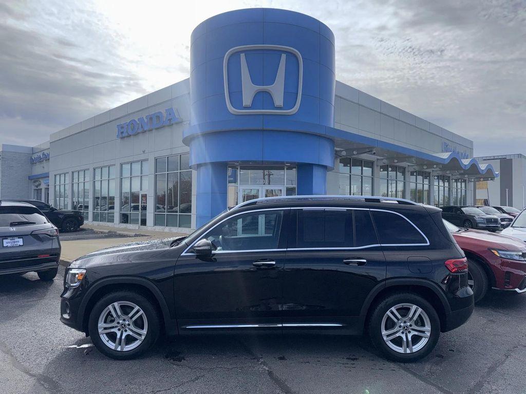 used 2021 Mercedes-Benz GLB 250 car, priced at $24,000