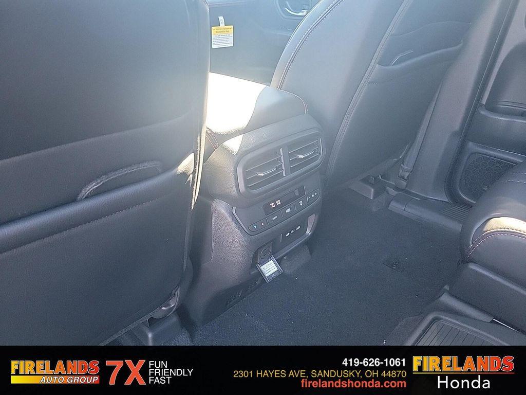 new 2025 Honda Pilot car, priced at $50,850