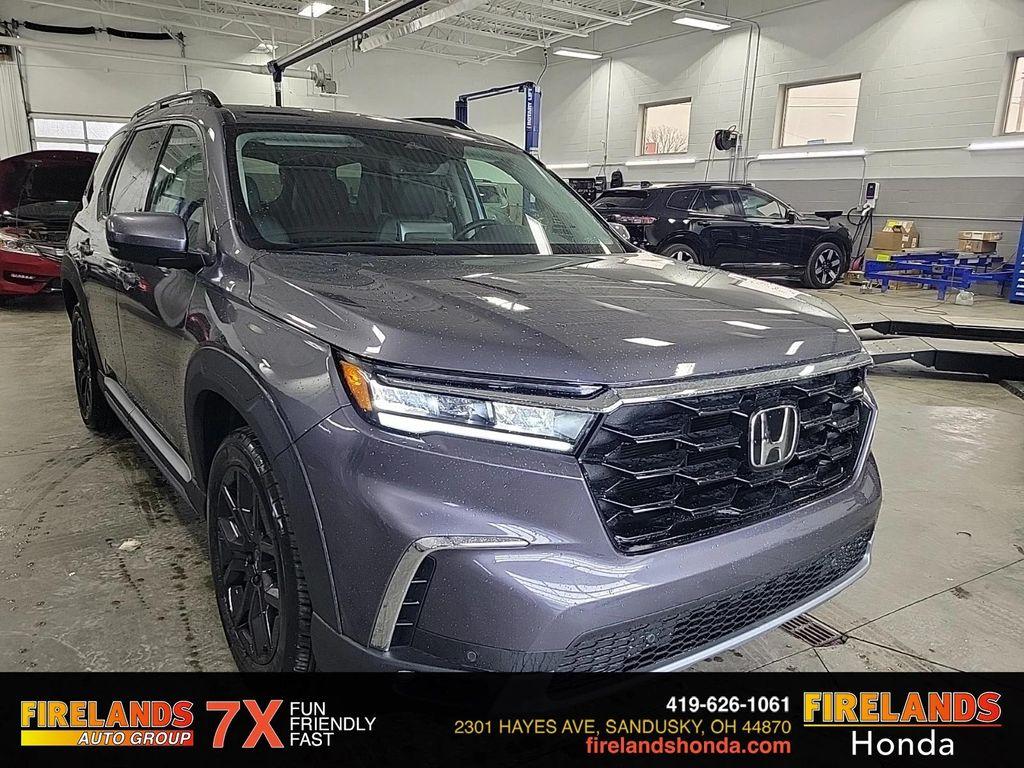 new 2025 Honda Pilot car, priced at $53,145
